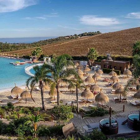 Alcazaba Lagoon *